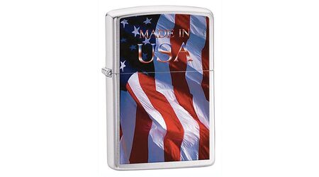 купите Зажигалка Zippo 24797 Made in USA Flag Brushed Chrome (крупнозернистая шлифовка хрома, рисунок флага США, надпись) в Москве