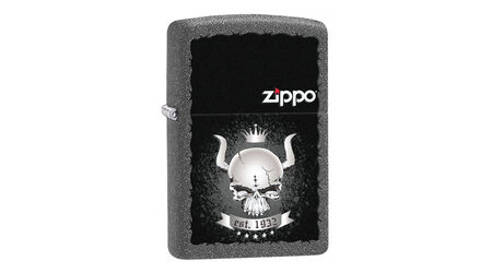 купите Зажигалка Zippo 28660 Skull with Horns and Crown with Zippo Logo Iron Stone (имитация кованого железа, рисунок рогатого черепа с короной, надпись, логотип Зиппо) в Москве