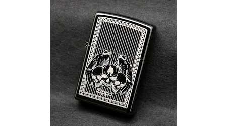 купите Зажигалка Zippo 28678 Winged Skulls Ebony (черный глянец, гравированный рисунок черепов с крыльями, логотип Зиппо) в Москве